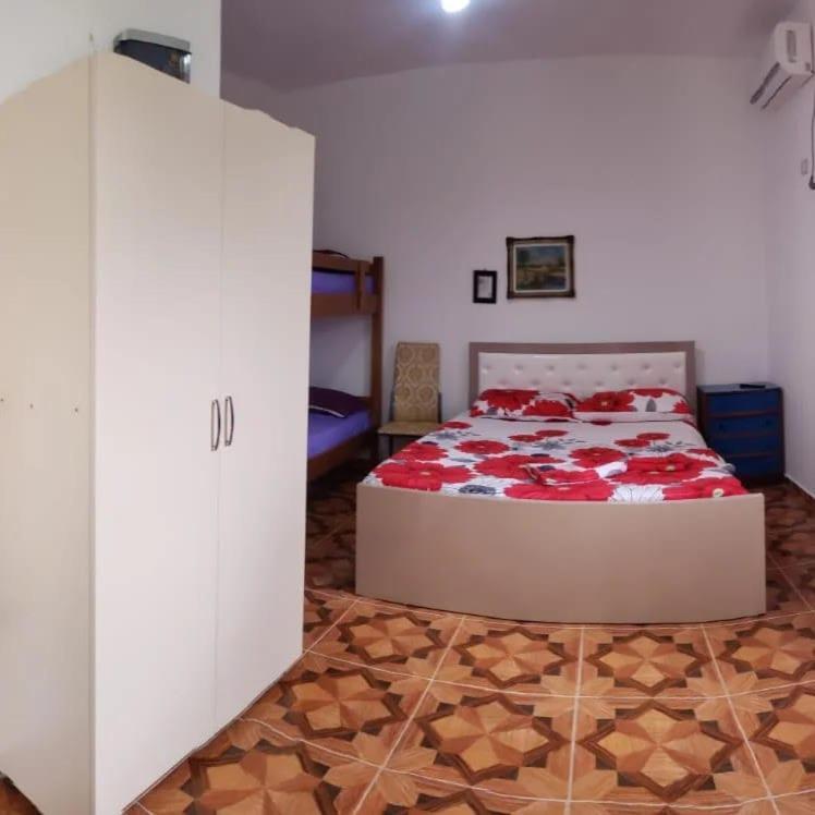 Novruzi Complex Vlorë Exterior foto